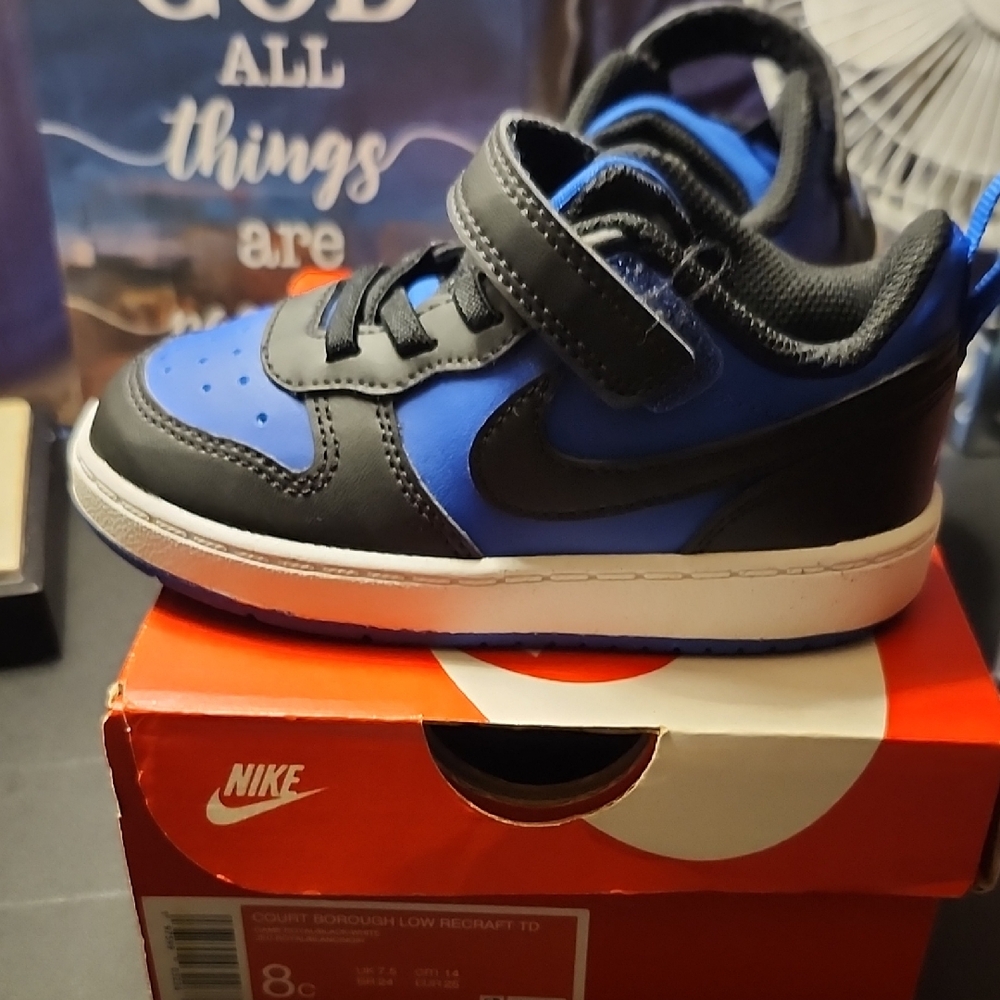 Nike Kids Black and Blue Sneakers